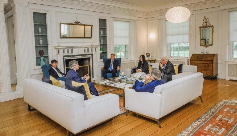 L'Ambasciatore Cattaneo durante l'evento ospitato presso la Residenza dell'Ambasciatore d'Italia in Canada