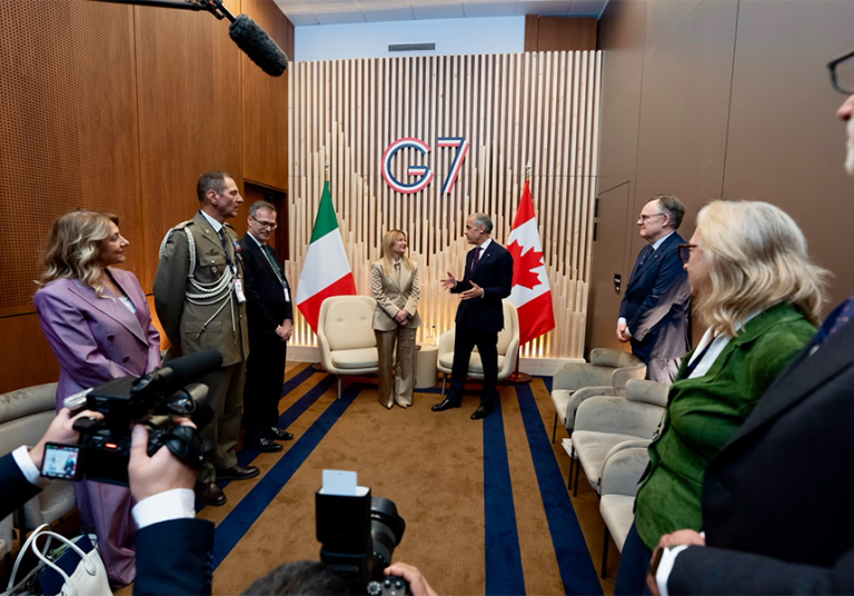 Il Presidente del Consiglio Giorgia Meloni a colloquio con il Primo Ministro del Canada, Mark Carney