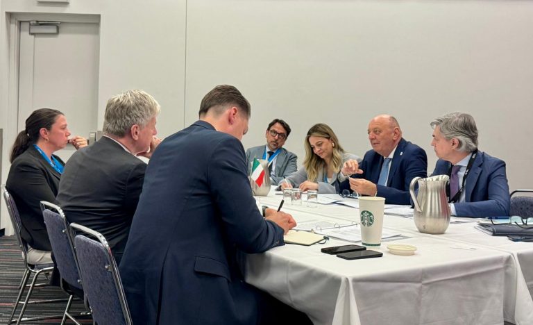 Incontro tra la delegazione italiana e la delegazione canadese il 29 giugno a margine della Conferenza globale sull’efficienza energetica dell’Agenzia Internazionale dell’Energia